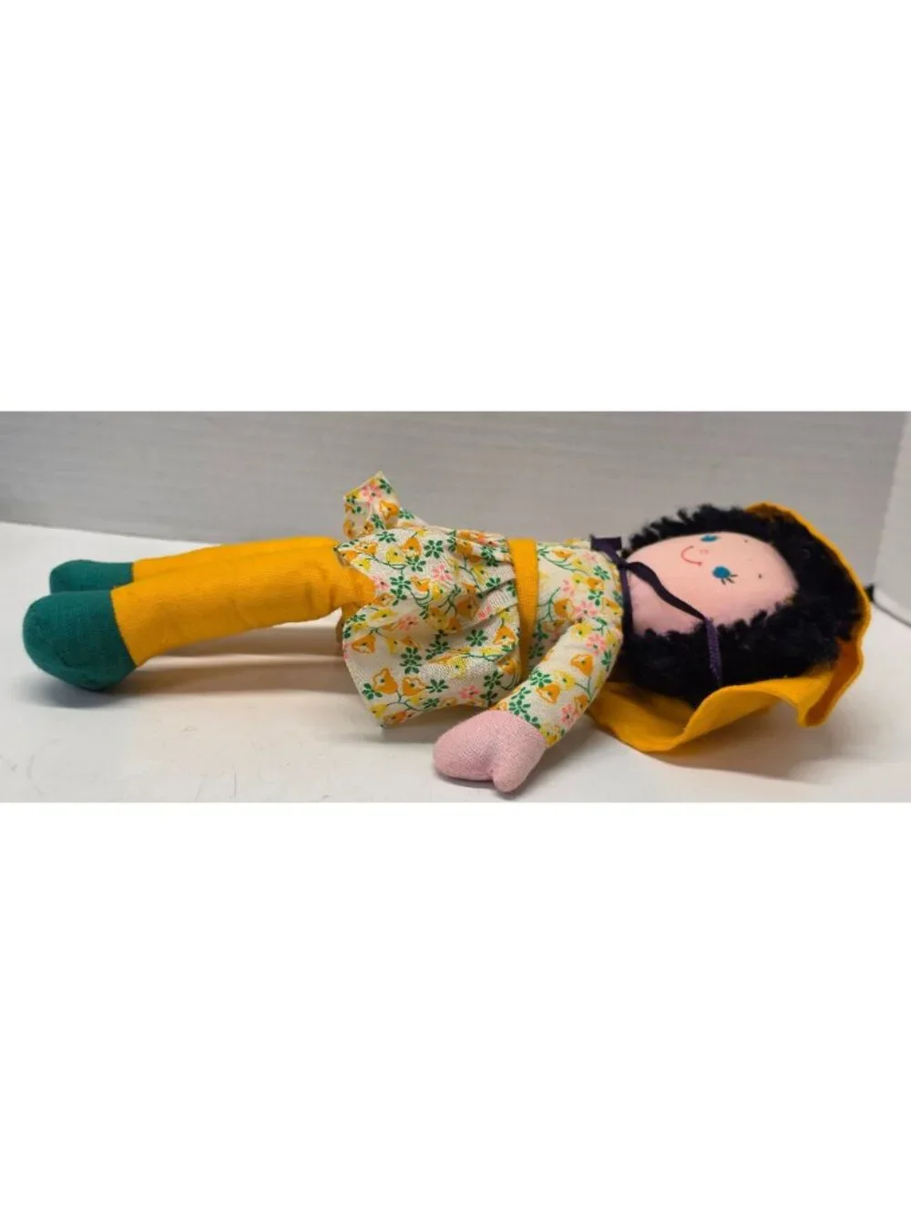 Vintage 1970s Cloth Rag Doll Sunbonnet Yarn Hair Floral Dress 10.5